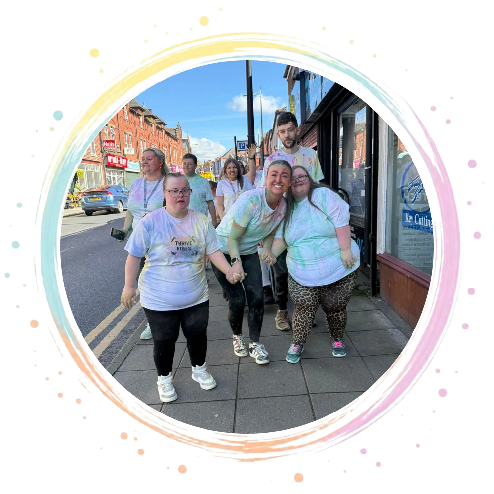 hero-home Colour run outside Thrive